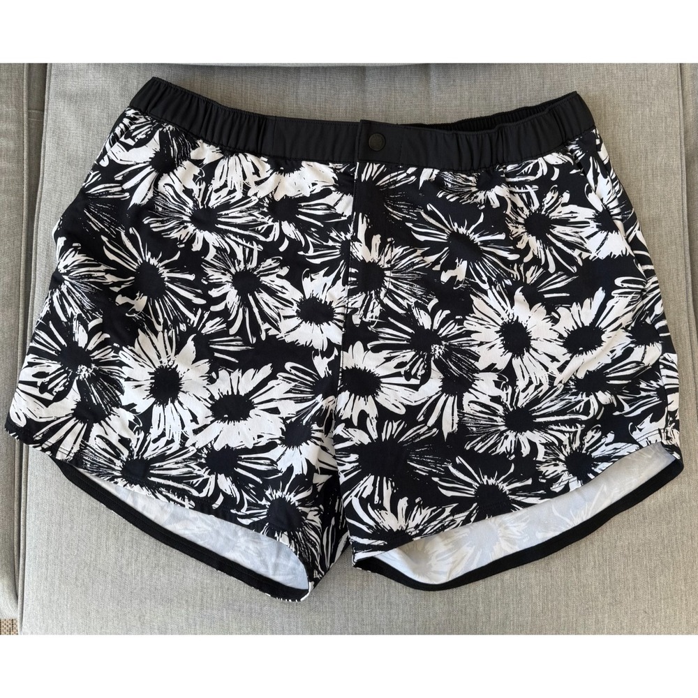 Chubbies The Resort Swim Trunks Shorts Mens XL Black White Flower 4" Mesh Liner